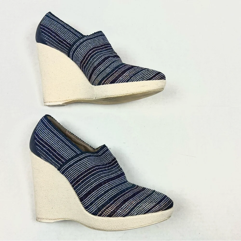 Donald J. Pliner Striped Closed Toe Blue & Cream Wedges